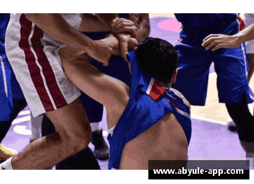 河南广西球员爆发冲突：赛场上的火药味